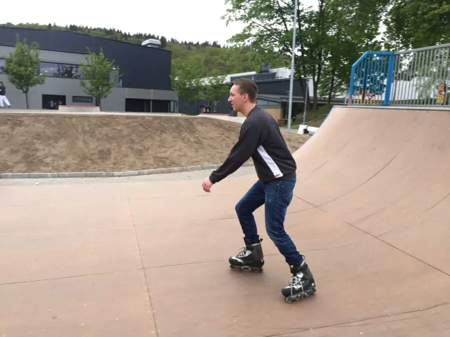 Daniel Göransson looking like a pro roller skater in a half pipe ramp. PS. Kids, use a helmet.